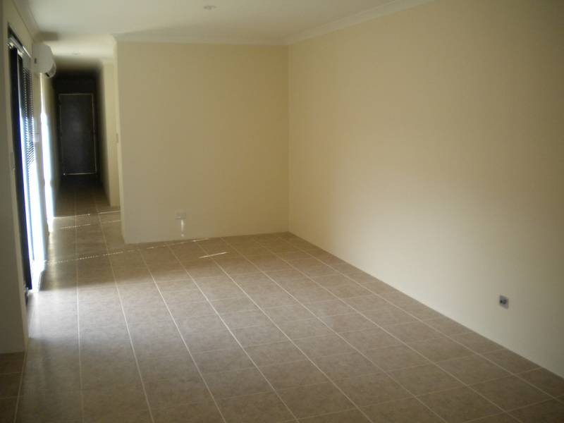 7 Kesh Pass, Butler WA 6036