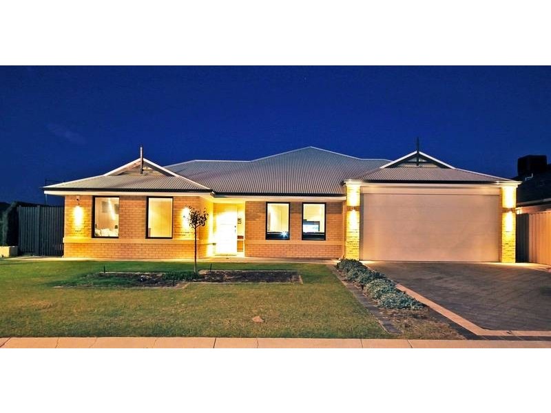 35 Sanderstead Loop, Butler WA 6036