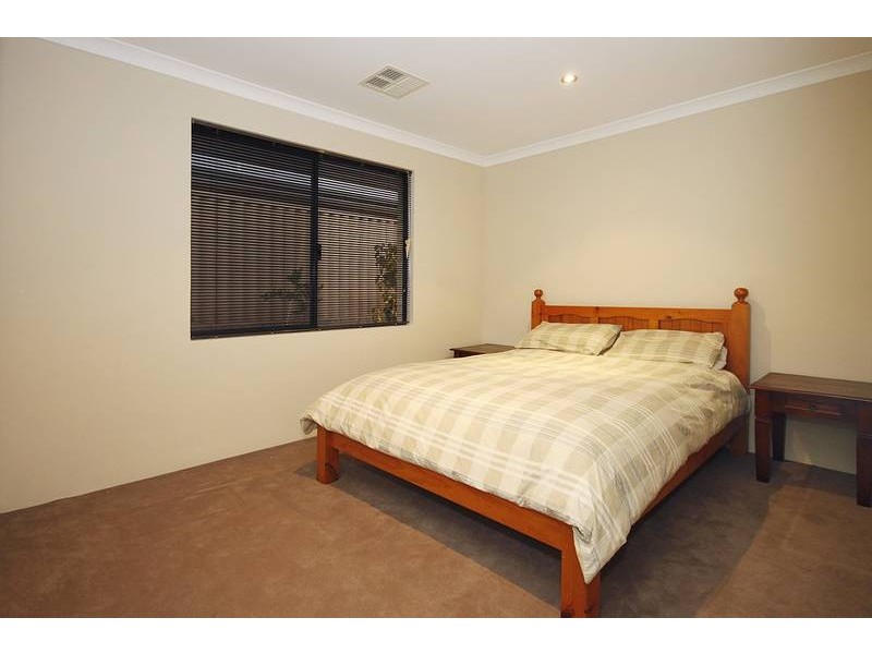 35 Sanderstead Loop, Butler WA 6036