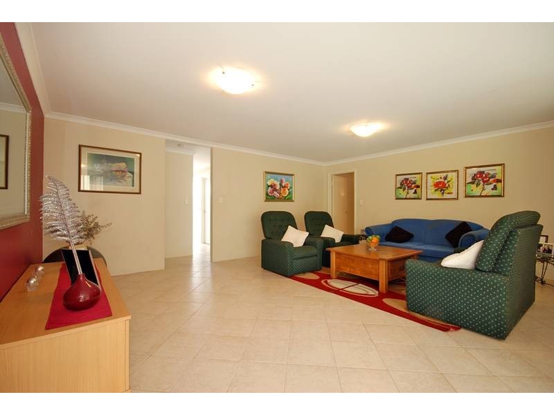 6 Carlisle Approach, Butler WA 6036