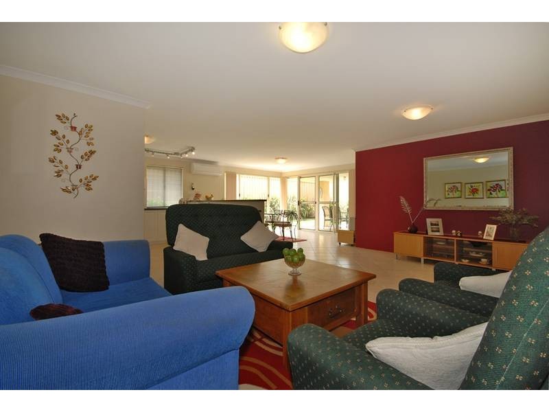 6 Carlisle Approach, Butler WA 6036