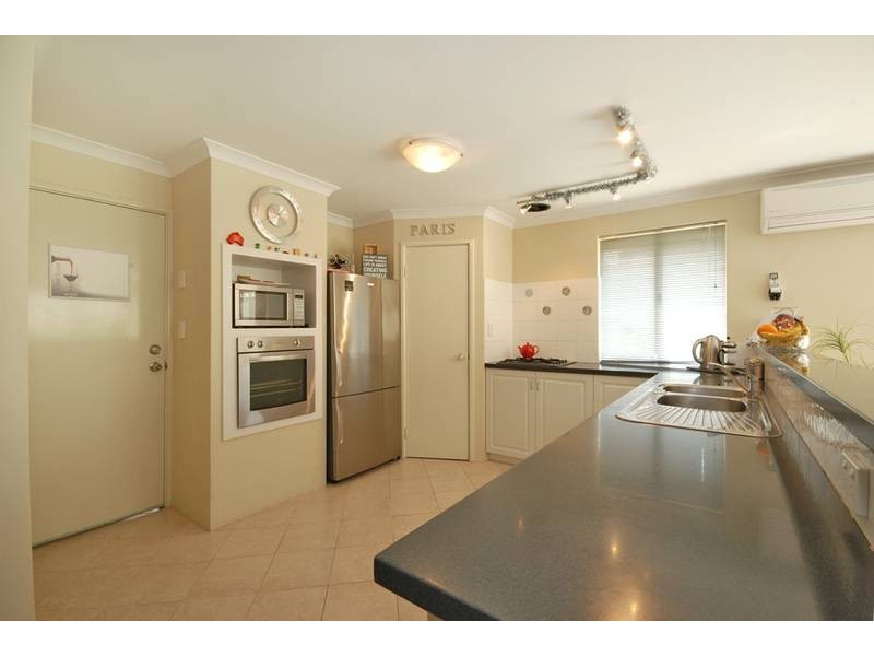 6 Carlisle Approach, Butler WA 6036