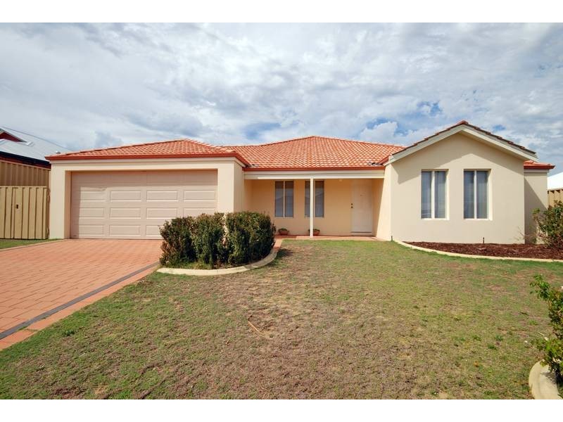 6 Carlisle Approach, Butler WA 6036