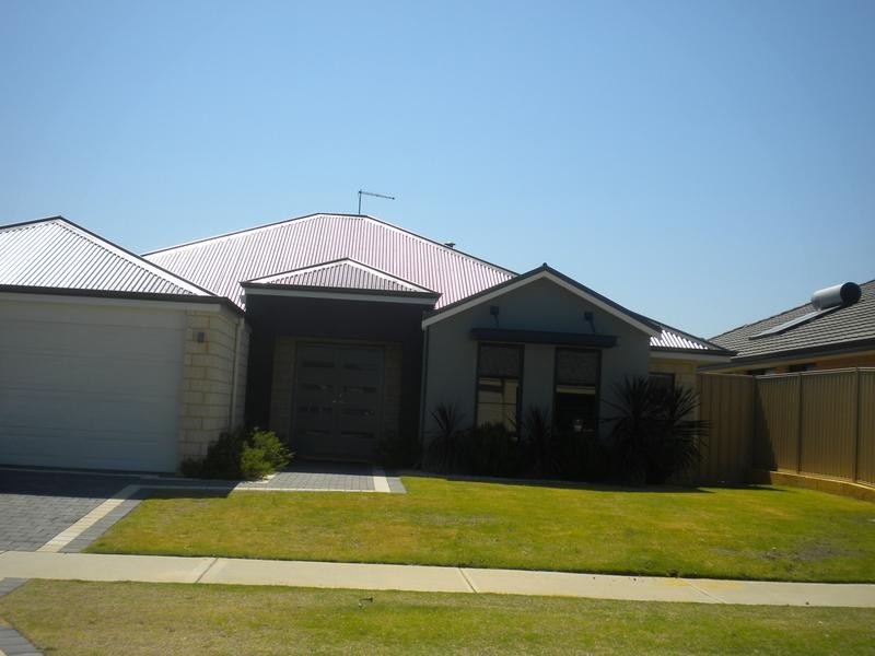 9 Polo Way, Butler WA 6036