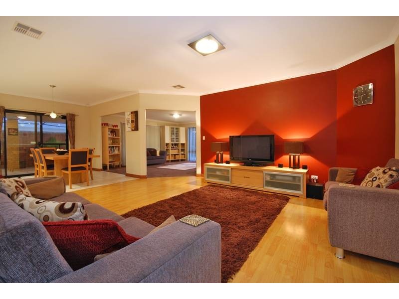 3 Woodstock Way, Butler WA 6036
