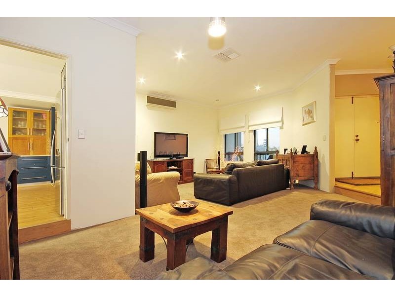 2 Duxford Street, Butler WA 6036