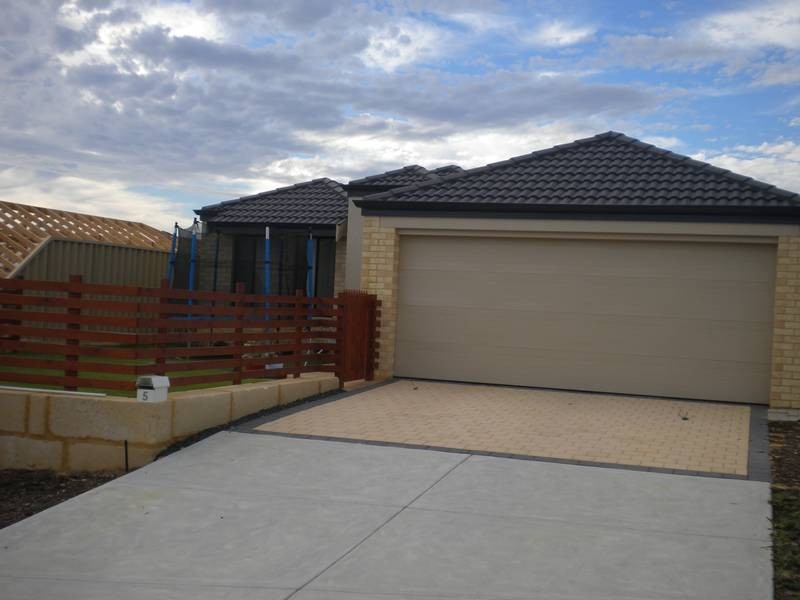 5 Eastwood Road, Ridgewood WA 6030