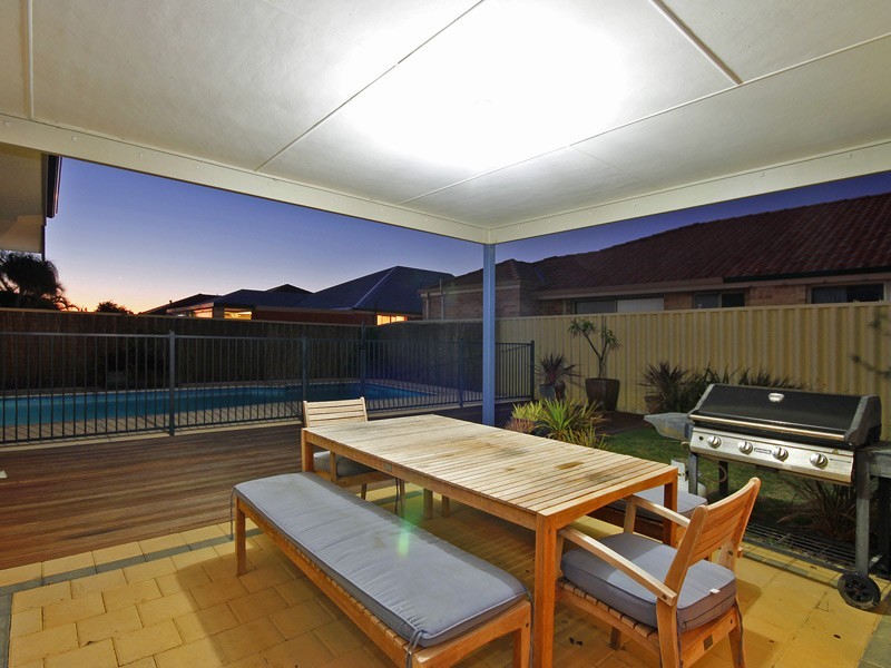 3 Stonegate Street, Butler WA 6036