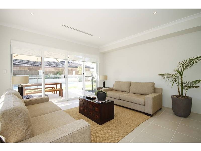 236 Santa Barbara Parade, Jindalee WA 6036