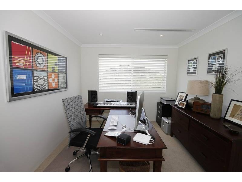 236 Santa Barbara Parade, Jindalee WA 6036