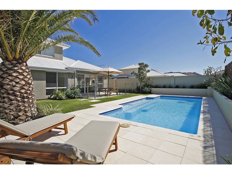 236 Santa Barbara Parade, Jindalee WA 6036