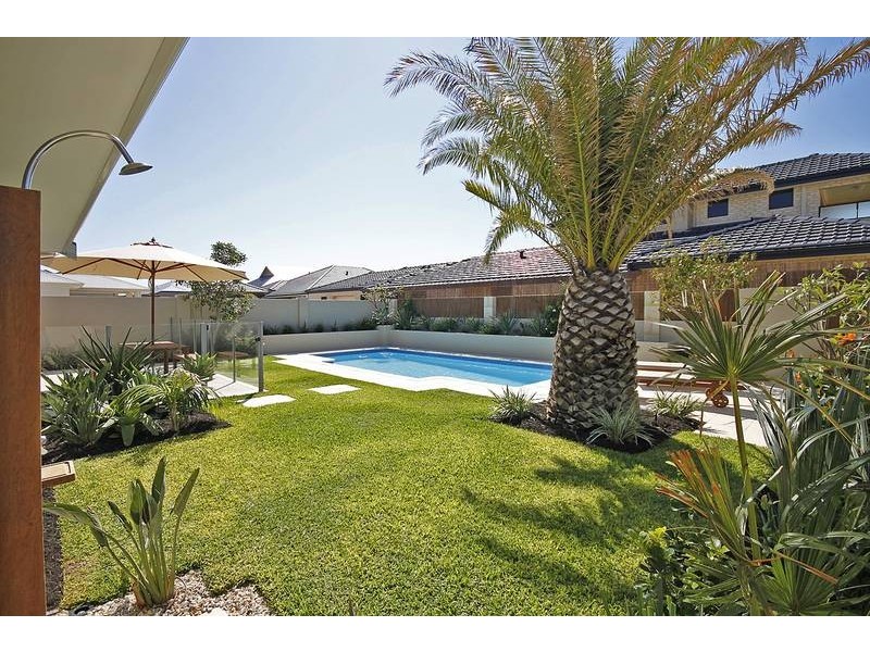 236 Santa Barbara Parade, Jindalee WA 6036