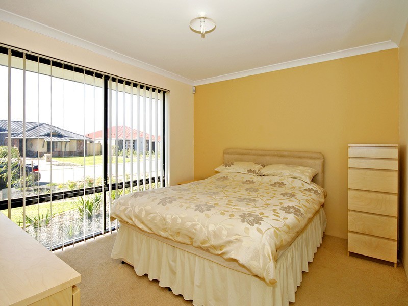 38 Tobermory Crescent, Butler WA 6036