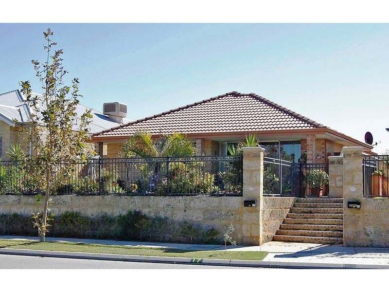 17 Coniston Parkway, Butler WA 6036