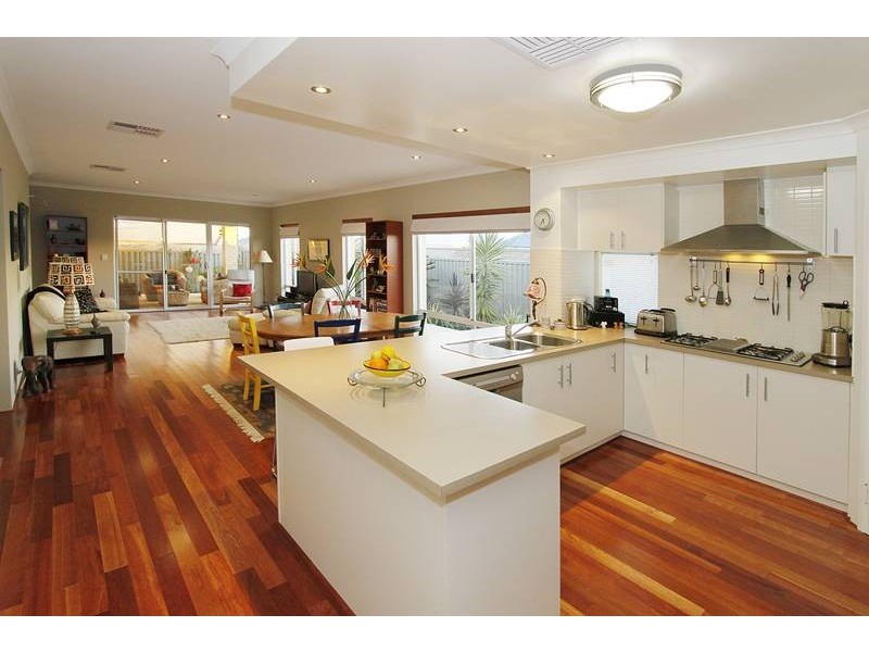 42 Benenden Avenue, Butler WA 6036