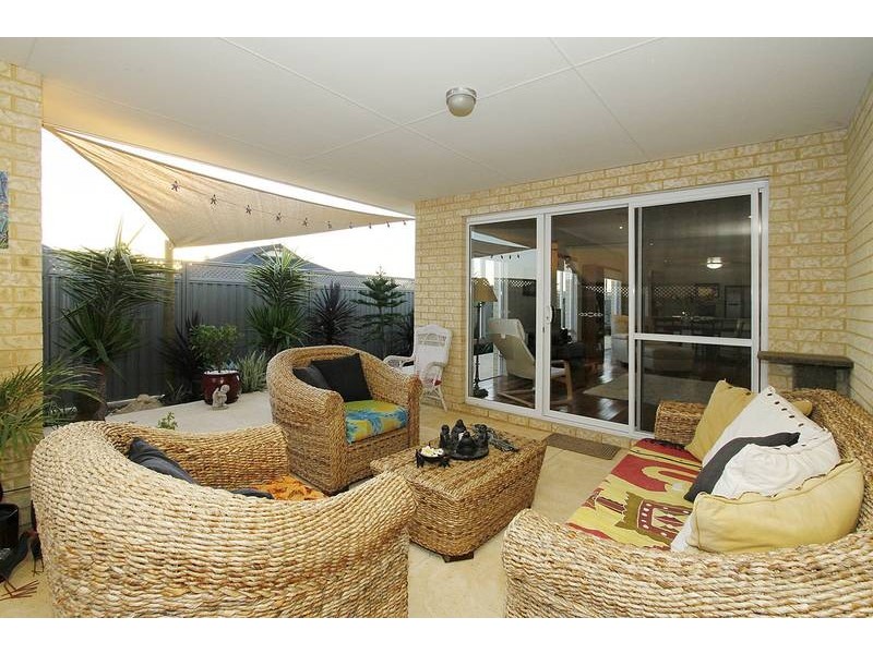 42 Benenden Avenue, Butler WA 6036