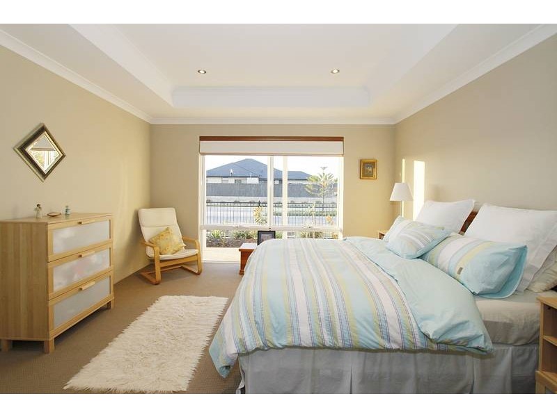 42 Benenden Avenue, Butler WA 6036