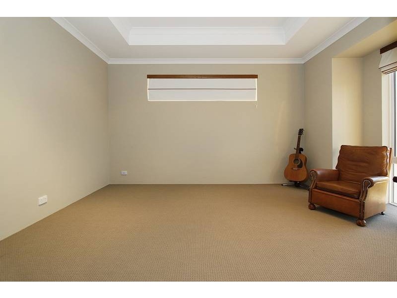 42 Benenden Avenue, Butler WA 6036