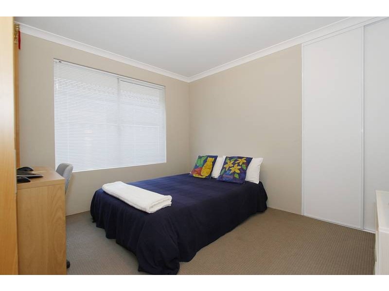 42 Benenden Avenue, Butler WA 6036