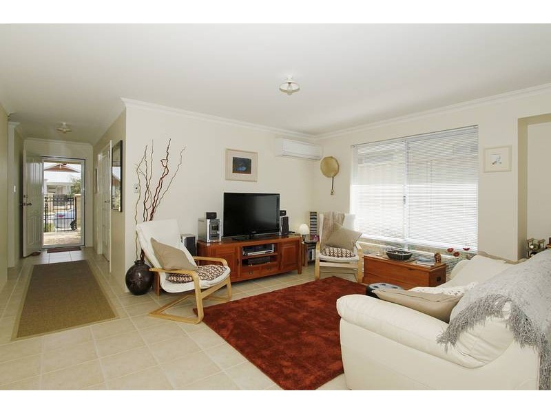 22 Knighton Way, Butler WA 6036