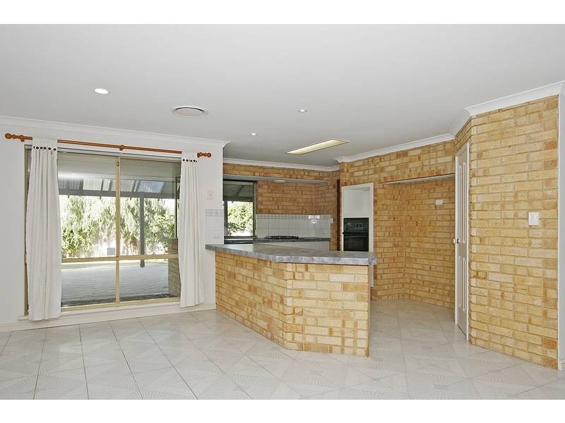 11 Eden Mews, Kinross WA 6028