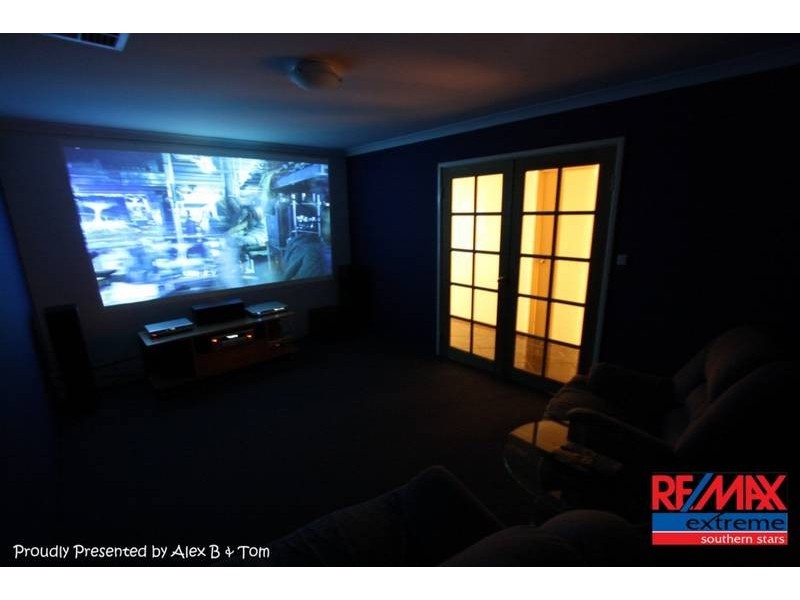 18 Yarrow Drive, Beechboro WA 6063