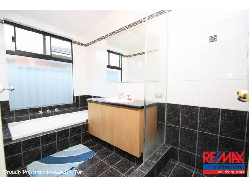 18 Yarrow Drive, Beechboro WA 6063