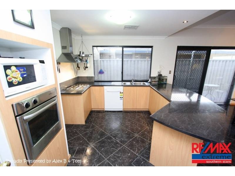 18 Yarrow Drive, Beechboro WA 6063