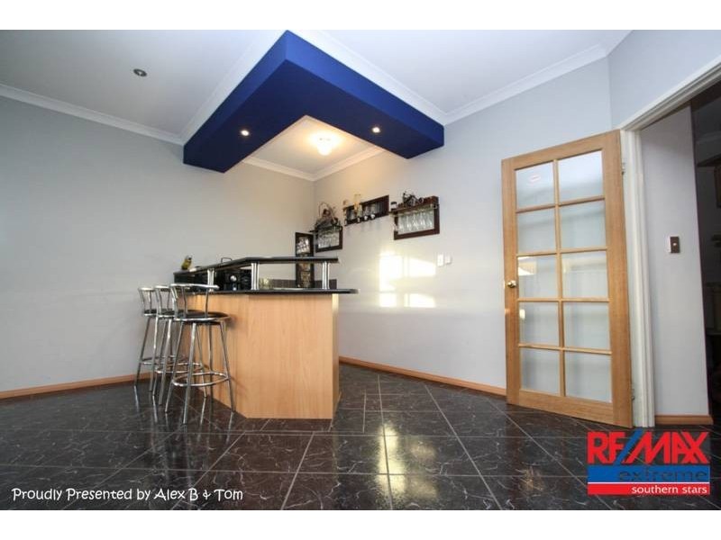 18 Yarrow Drive, Beechboro WA 6063