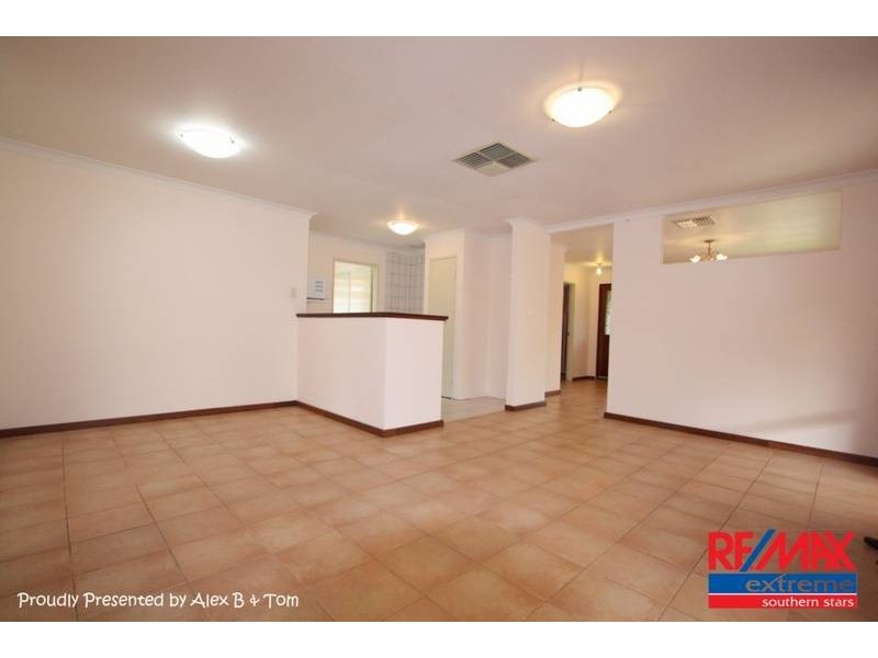 13 Forman Court, Queens Park WA 6107