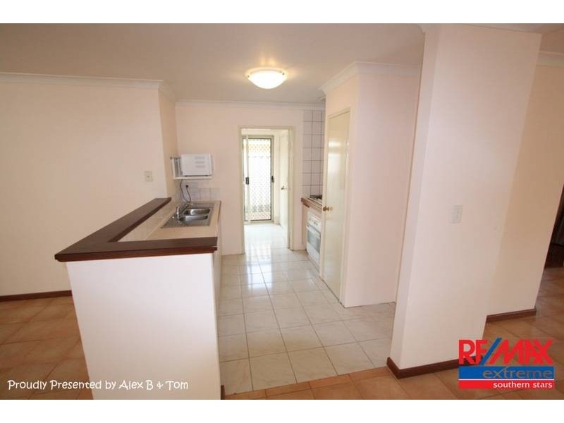 13 Forman Court, Queens Park WA 6107