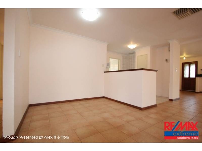 13 Forman Court, Queens Park WA 6107