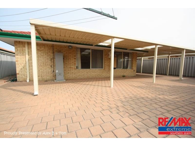 13 Forman Court, Queens Park WA 6107