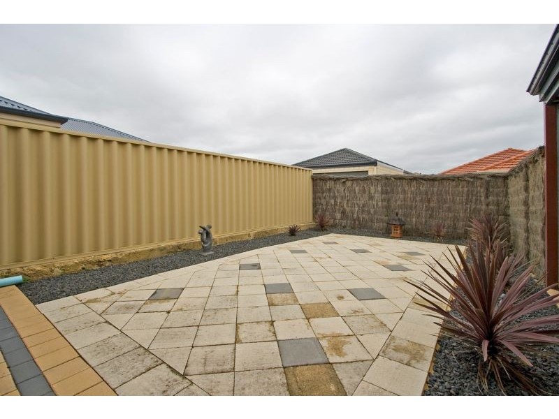 30 Heysham Bend, Butler WA 6036