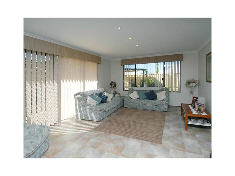 18 Wadhurst Road, Butler WA 6036
