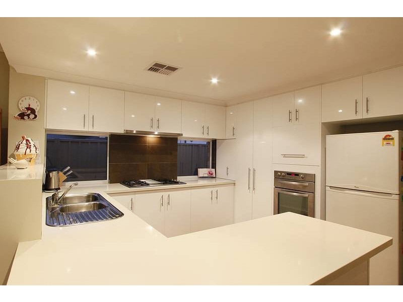 15 Spindrift Street, Jindalee WA 6036