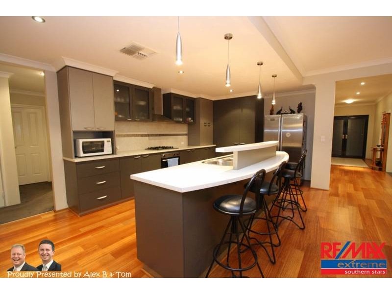 88 Dumbarton Road, Canning Vale WA 6155