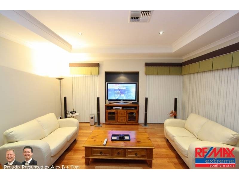 88 Dumbarton Road, Canning Vale WA 6155