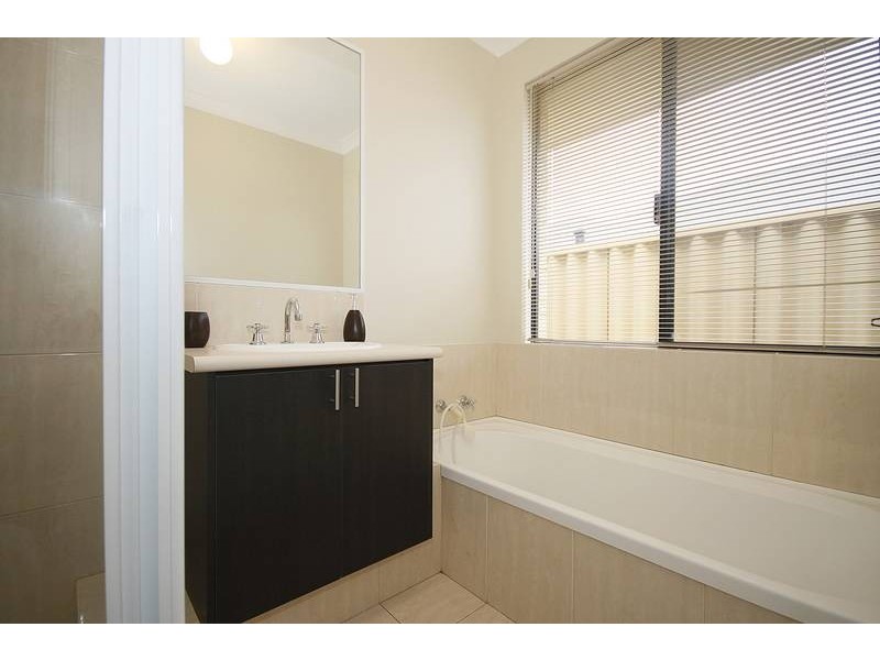 7 Hapuna Street, Butler WA 6036