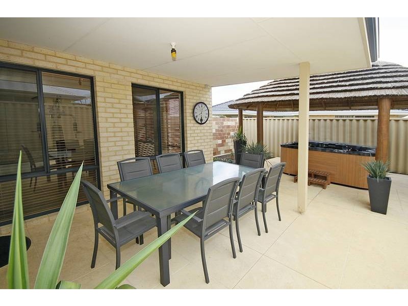 7 Hapuna Street, Butler WA 6036