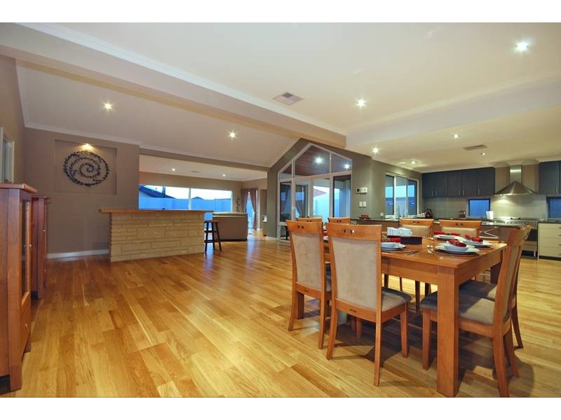14 Halyard Road, Jindalee WA 6036