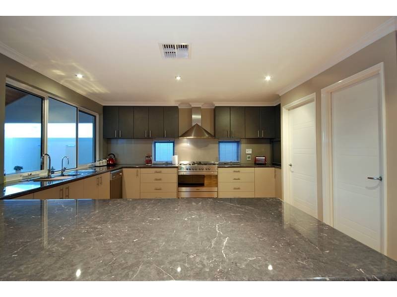 14 Halyard Road, Jindalee WA 6036