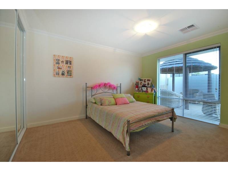 14 Halyard Road, Jindalee WA 6036
