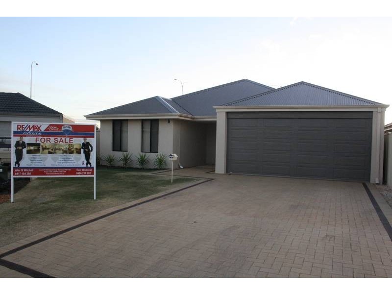 64 Wicklow Circle, Darch WA 6065