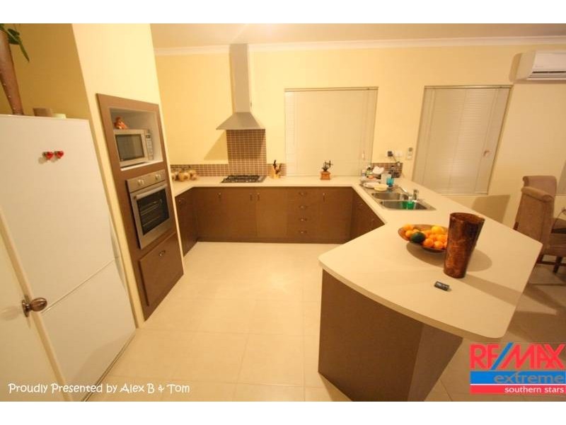 64 Wicklow Circle, Darch WA 6065