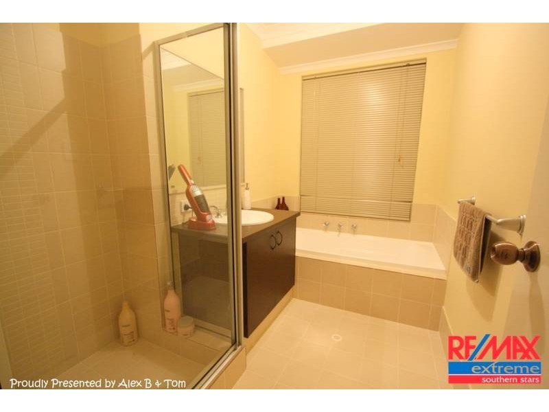 64 Wicklow Circle, Darch WA 6065