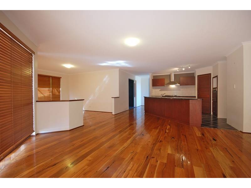 9 Clitheroe Way, Butler WA 6036