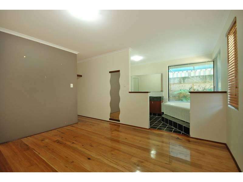 9 Clitheroe Way, Butler WA 6036
