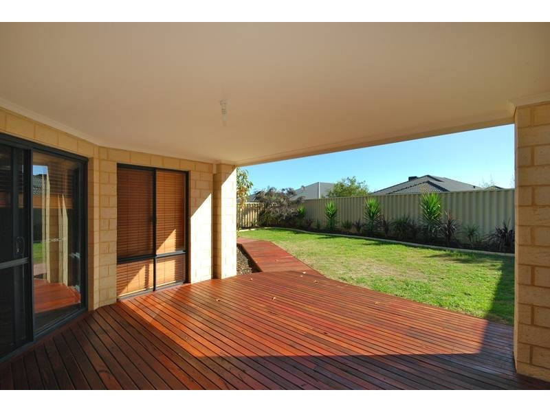 9 Clitheroe Way, Butler WA 6036