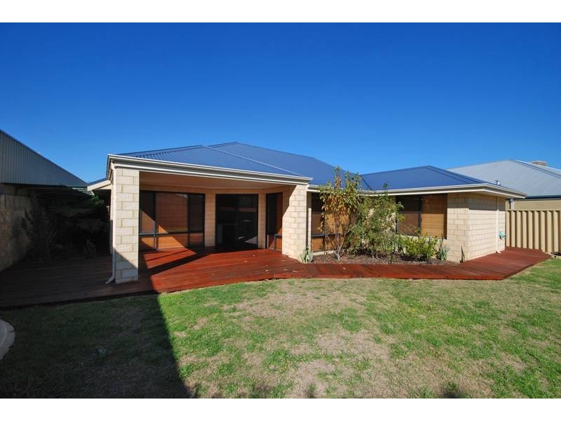 9 Clitheroe Way, Butler WA 6036